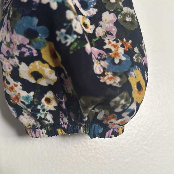 Cupcakes and Cashmere Smocked Royce Top EUC - Picture 7 of 8